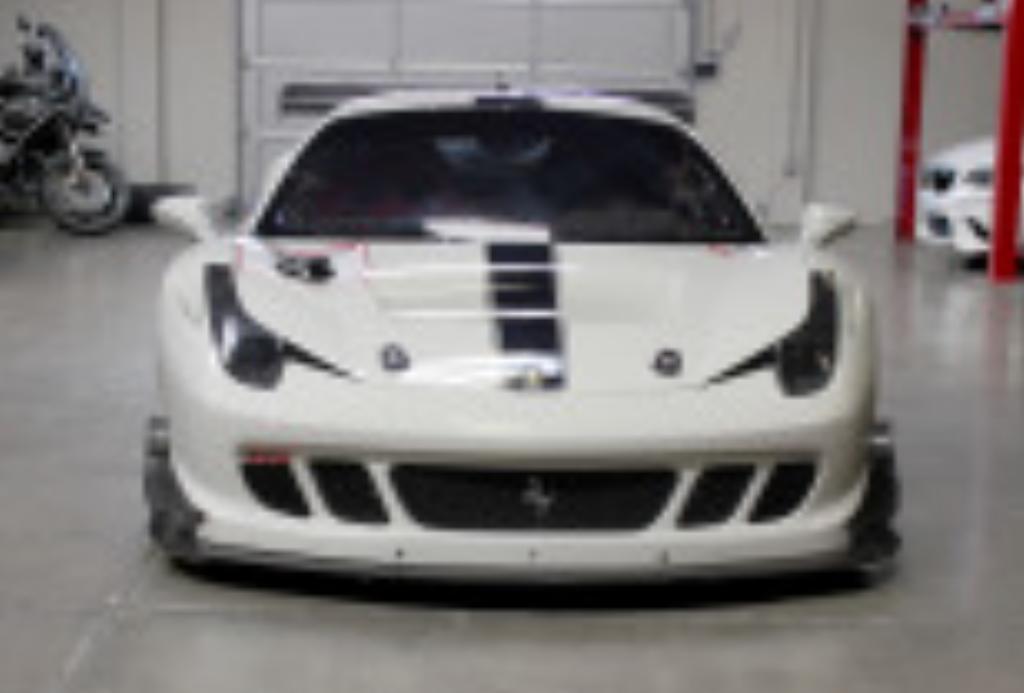 1606343911ff9f98764daUsed-2011-Ferrari-458-challenge-01