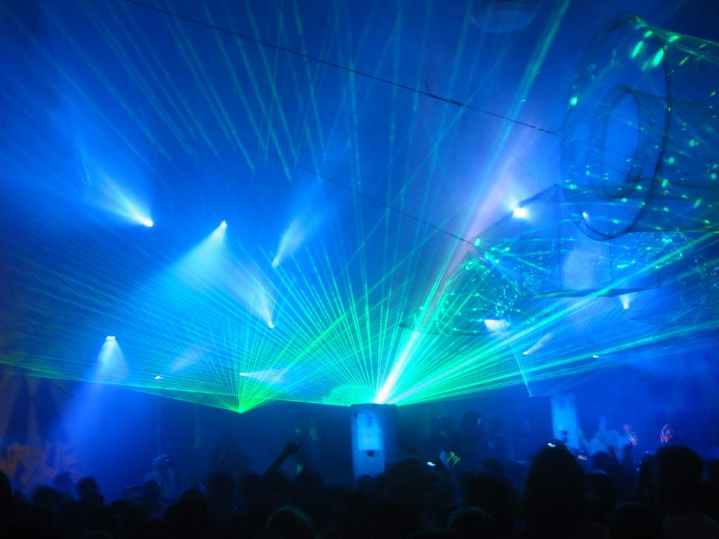 210 - LaserShow