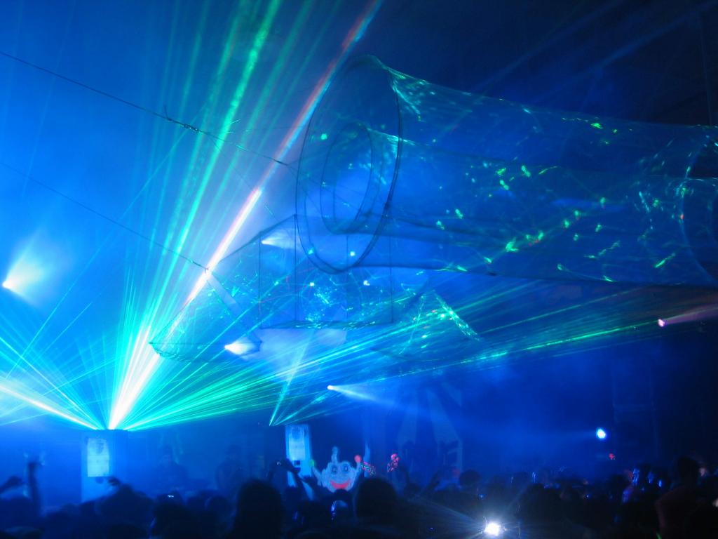 211 - LaserShow