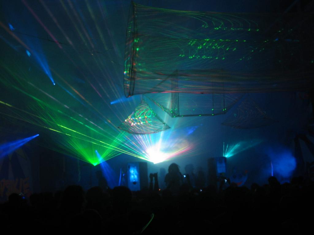 214 - LaserShow