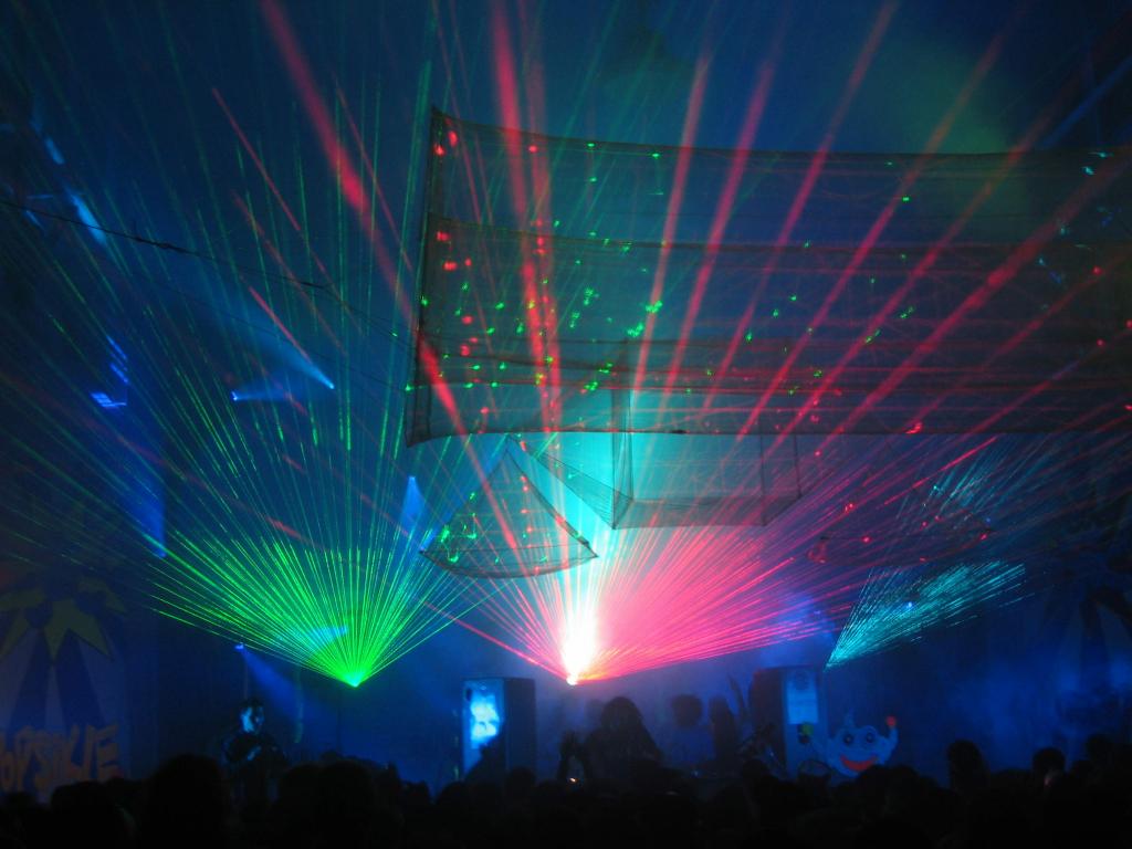 215 - LaserShow