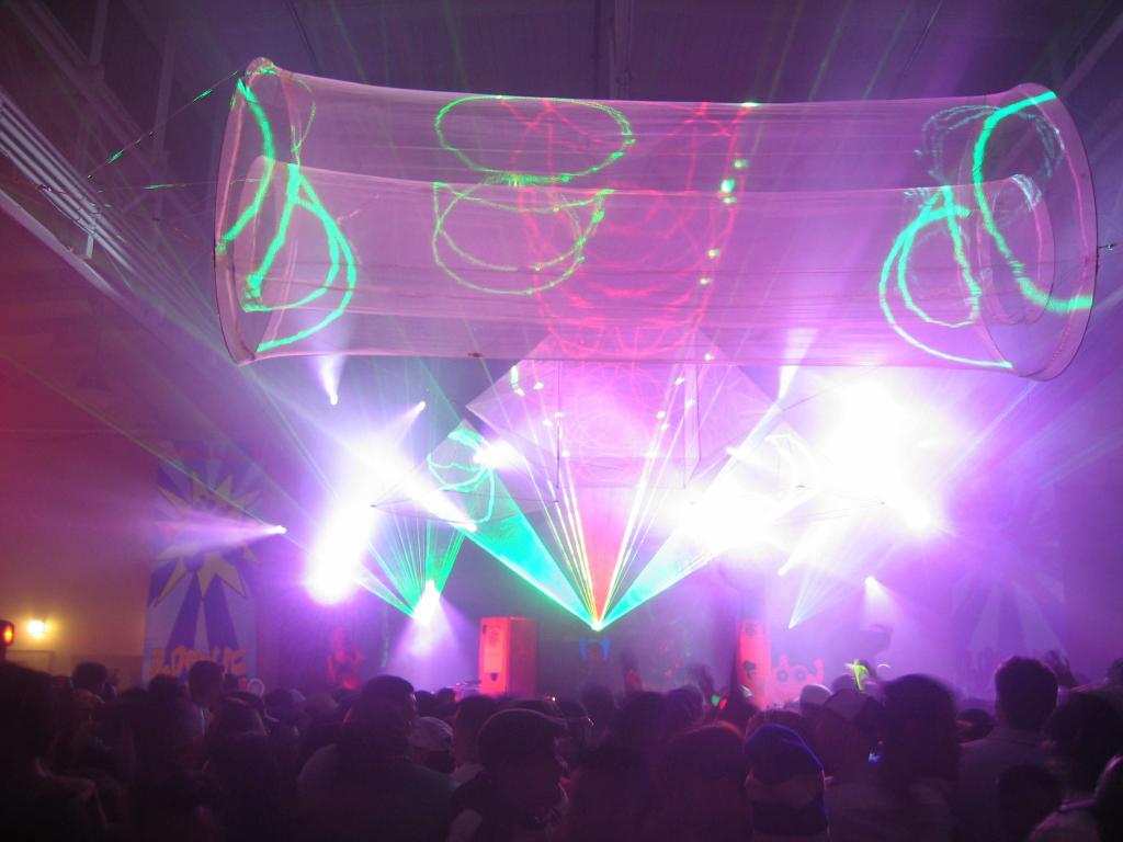 221 - LaserShow