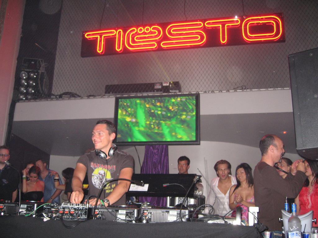 123 - Tiesto