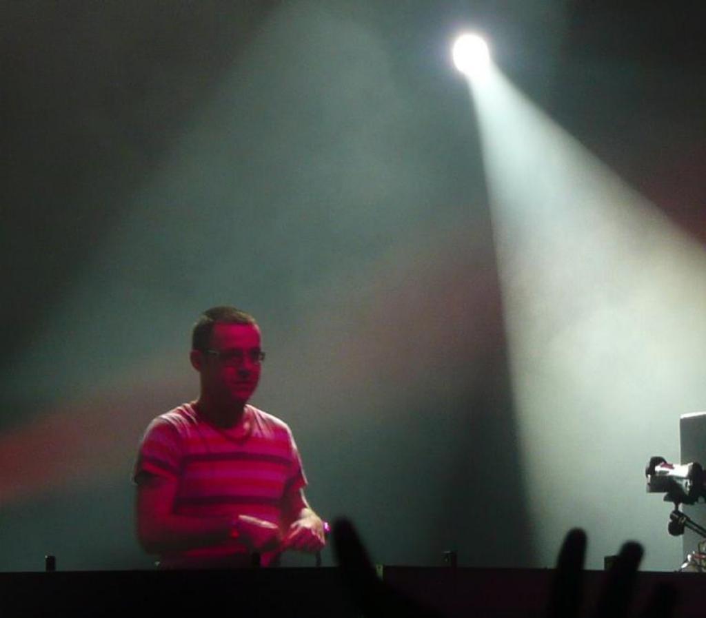 392 - Judge Jules Handoff