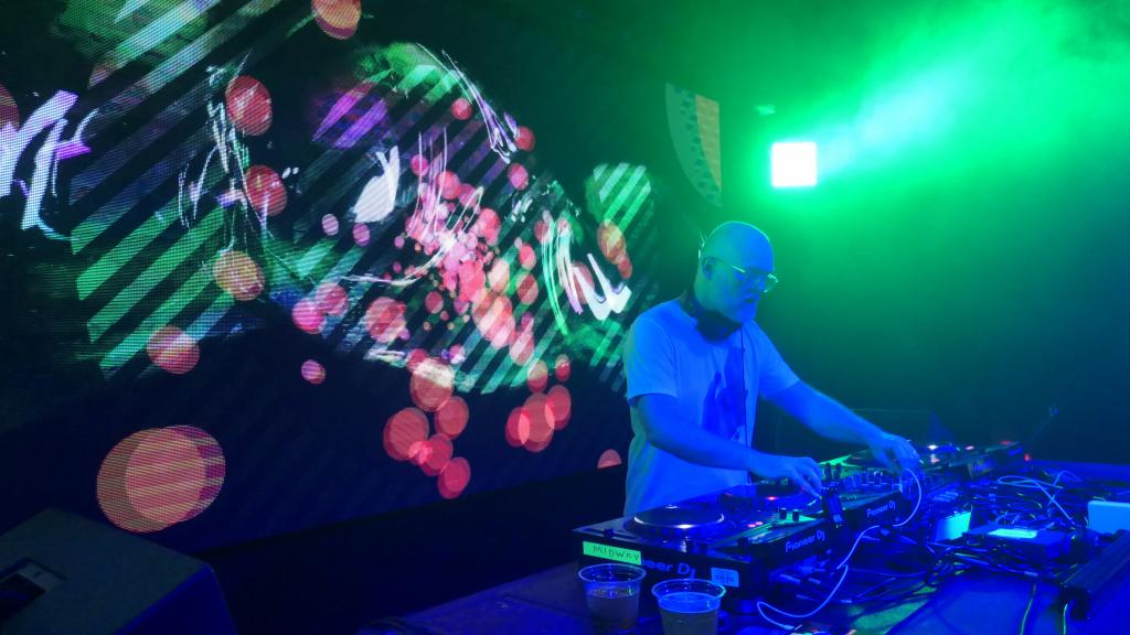 136 - 20240413 MidwaySF Solarstone Panasonic