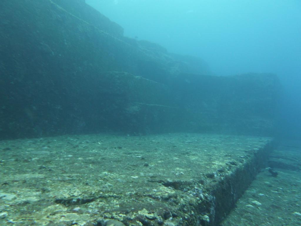 1209 - Yonaguni-Dive1-2