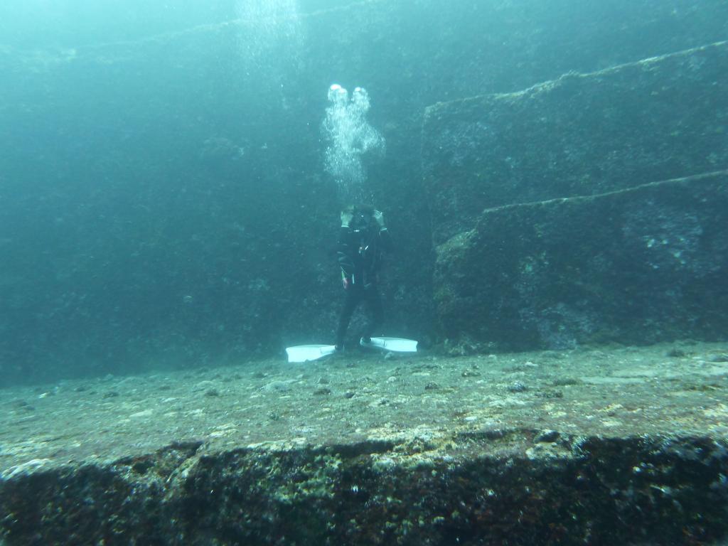 1213 - Yonaguni-Dive1-2