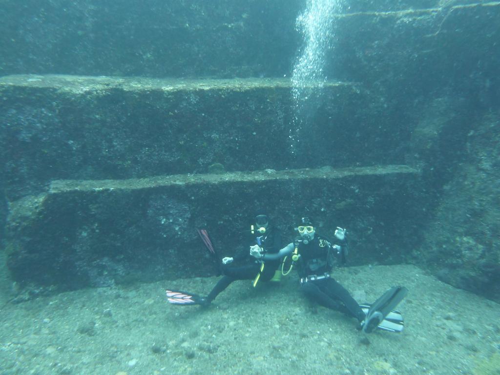 1216 - Yonaguni-Dive1-2