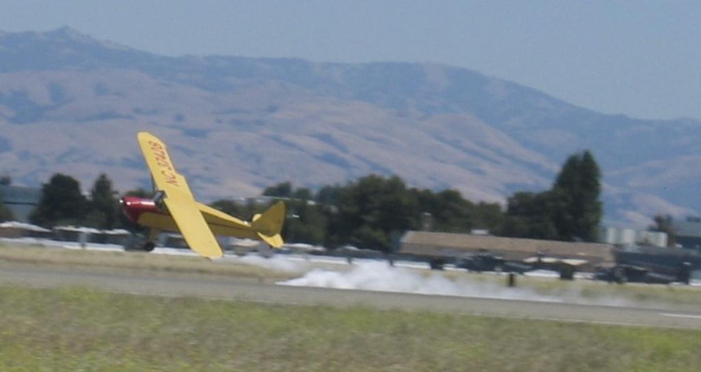 223 - 2004 MoffettAirShow