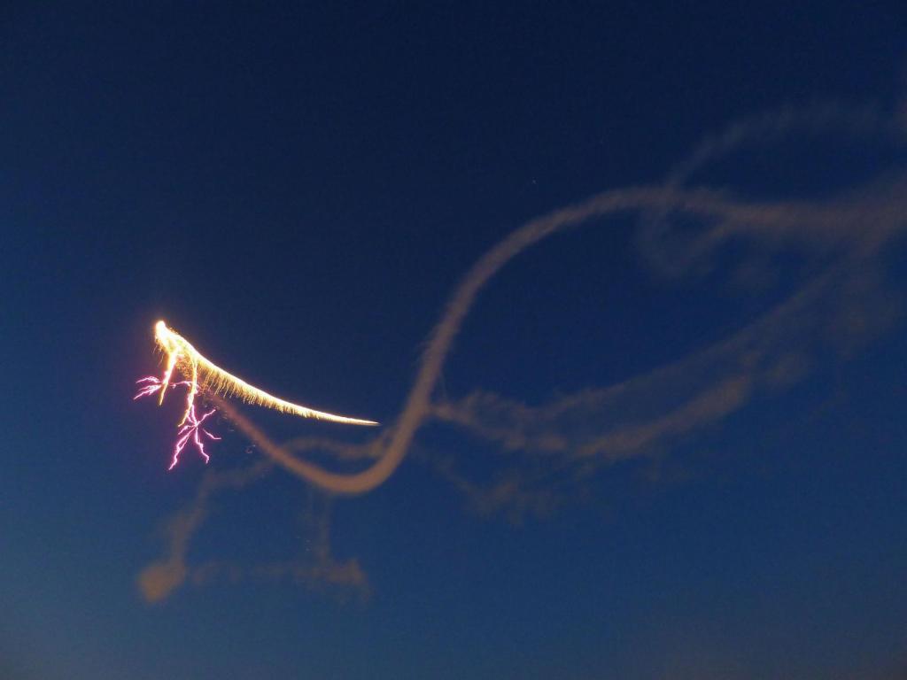 673 - Night Airshow