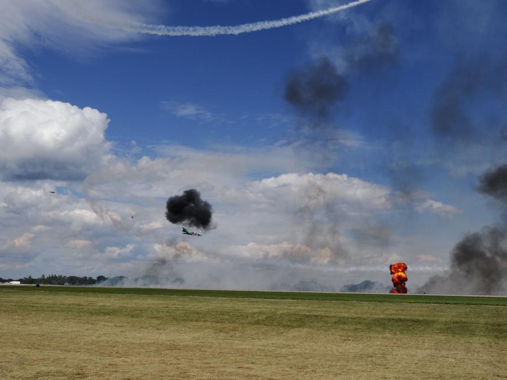 4041 - Sat Airshow