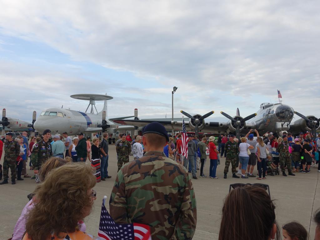 1130 - Planes Display