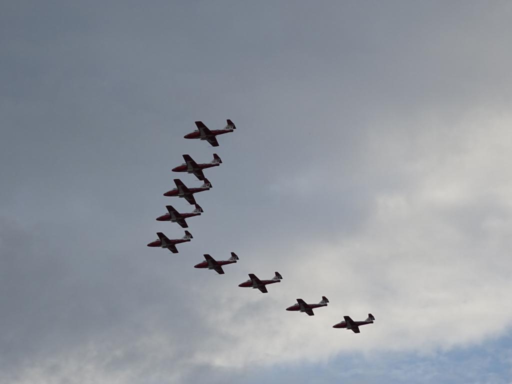 6510 - Airshow Snowbirds