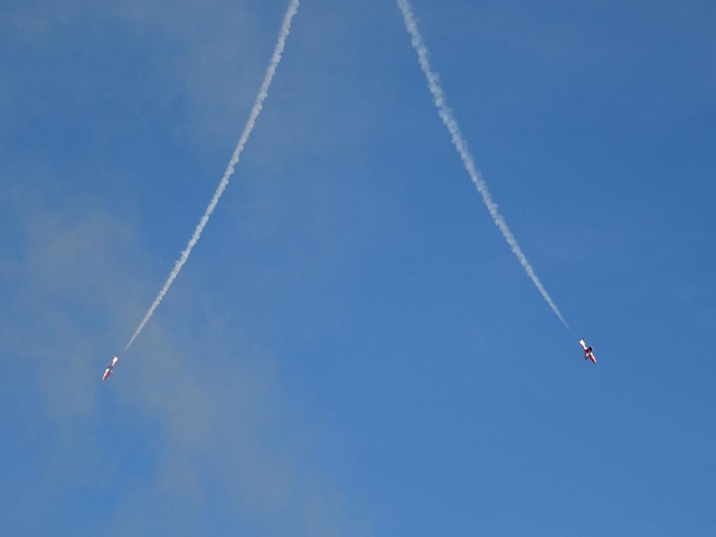 6543 - Airshow Snowbirds