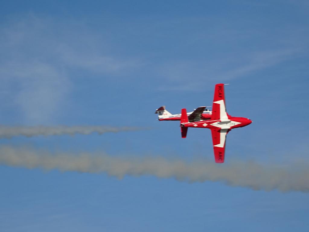 6562 - Airshow Snowbirds