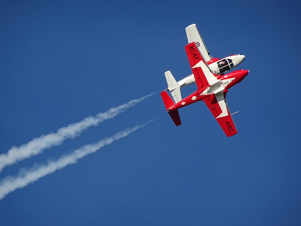 6567 - Airshow Snowbirds