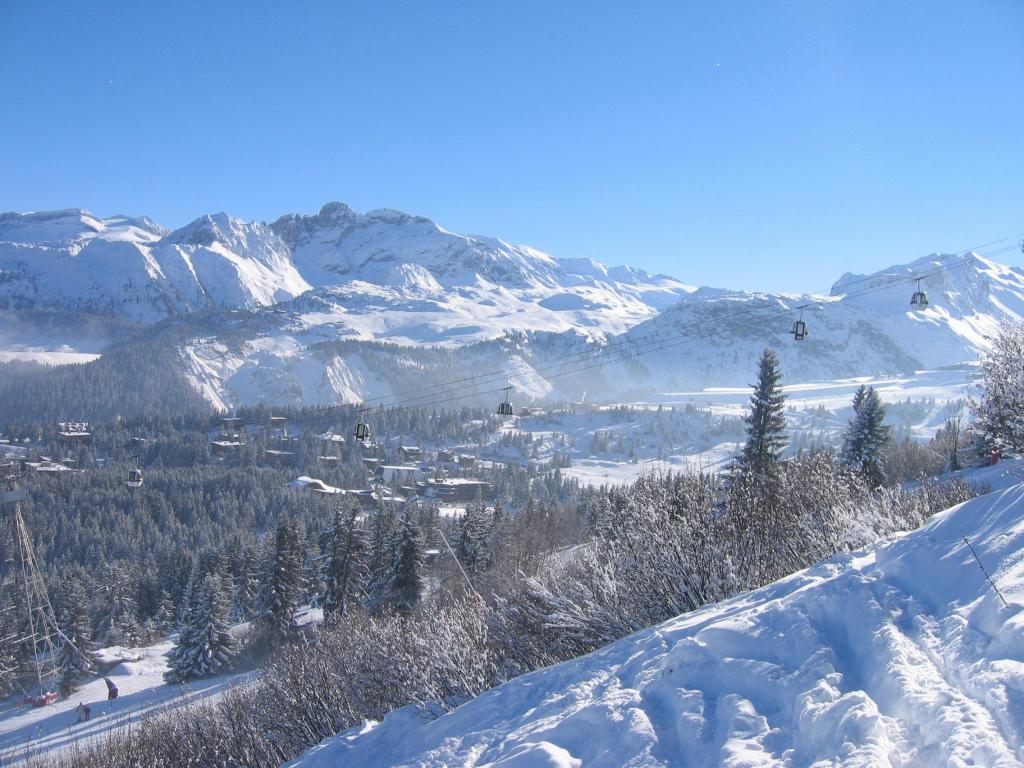 715 - Sat Courchevel 1850