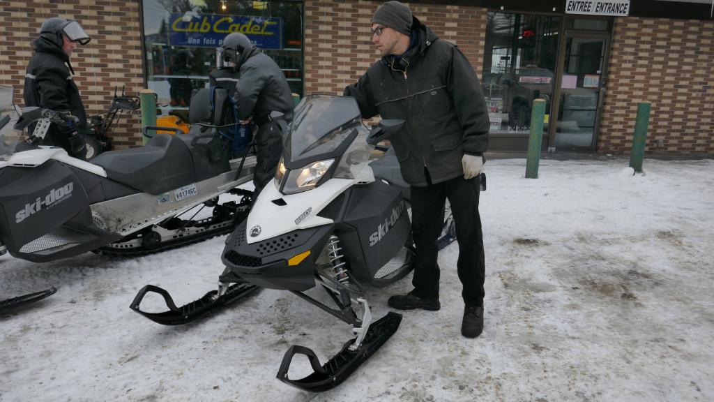 100 - 20190212 Mt Tremblant Snowmobile