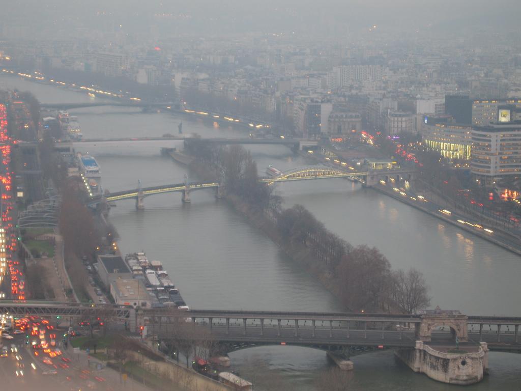 220 - Eiffel Tower