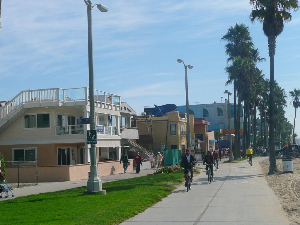 213 - SantaMonicaBoardWalk