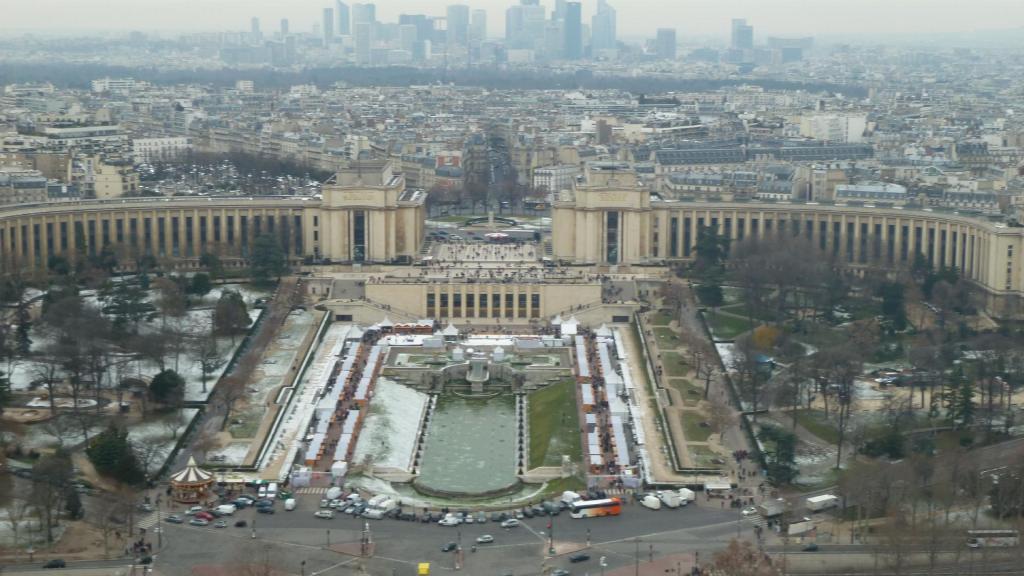 118 - Eiffel Tower Trocadero