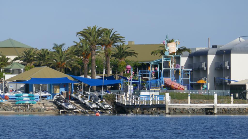 316 - 20171031 Gold Coast Day1 Aquaduck