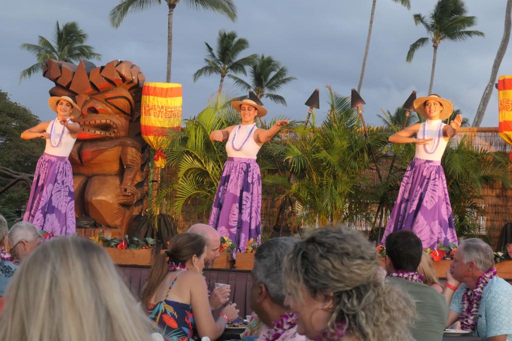 1749 - 20241204 Kauai Sheraton Luau Panasonic