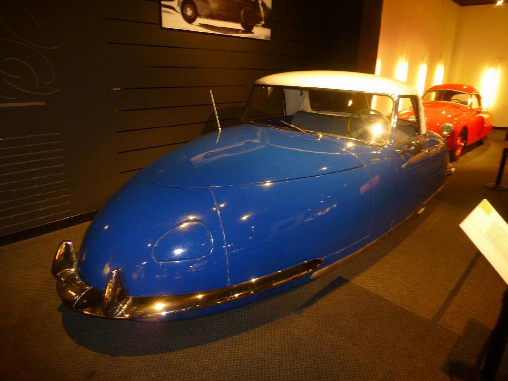 5375 - Petersen Automotive Museum