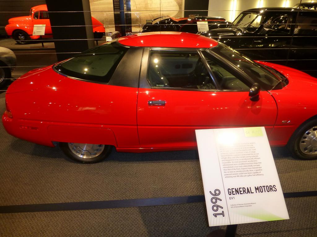 5380 - Petersen Automotive Museum