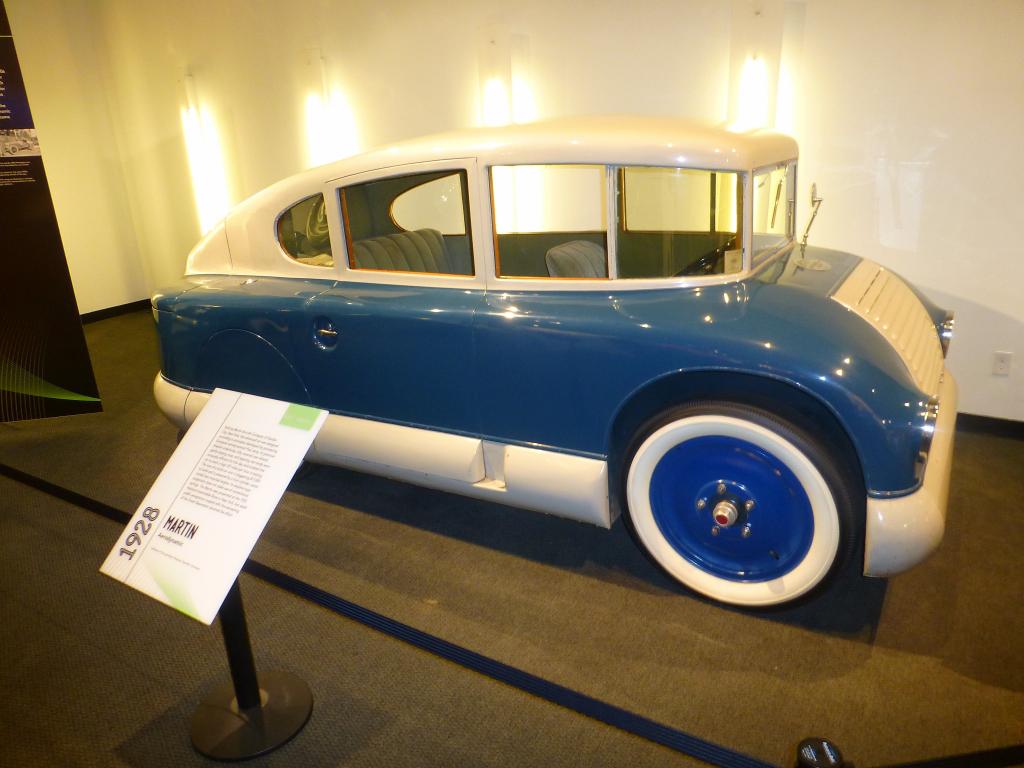 5386 - Petersen Automotive Museum