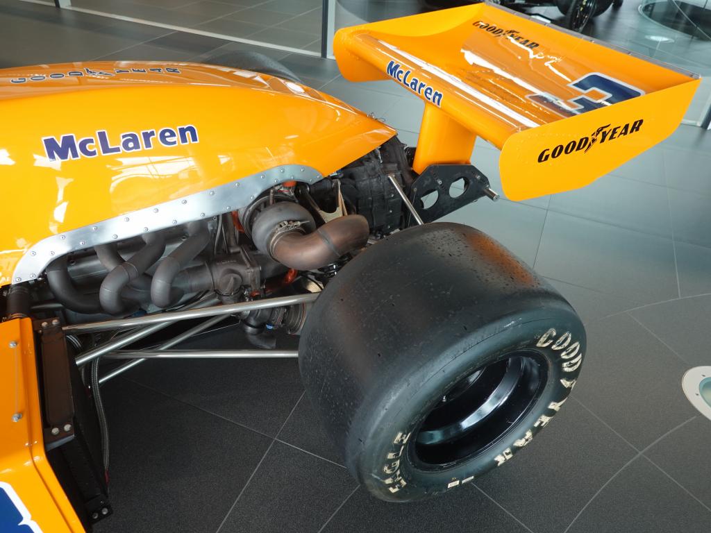 127 - 20210823 McLaren Technology Centre