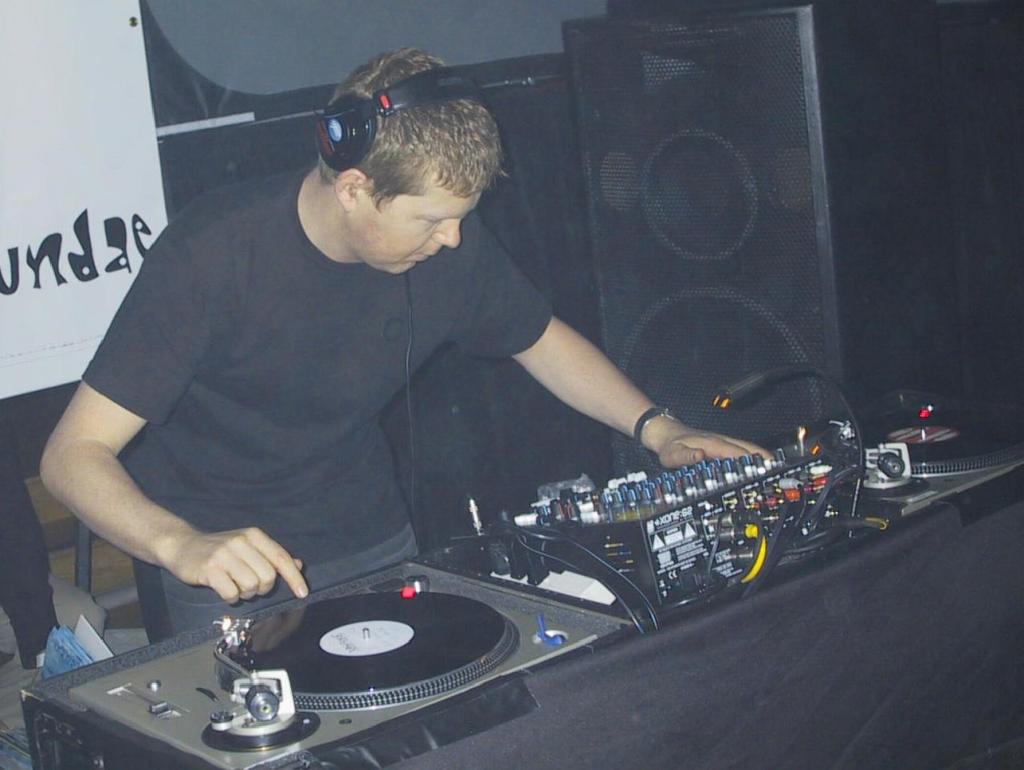 213 - Digweed