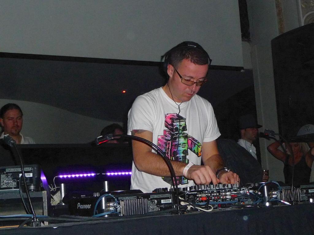 224 - Judge Jules