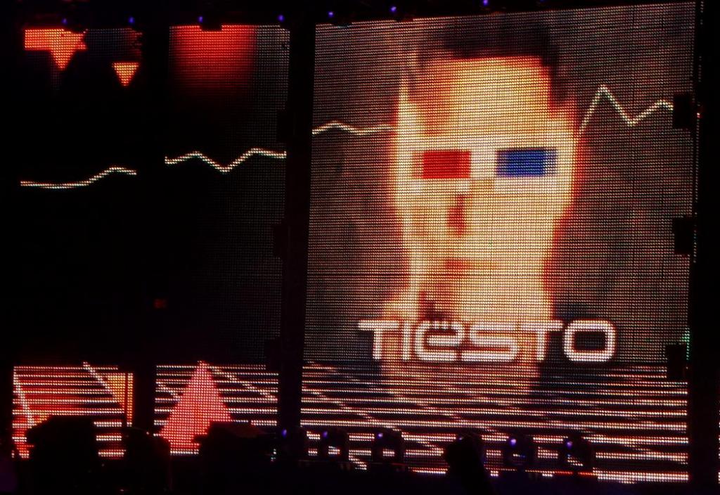 109 - CowPalace Tiesto