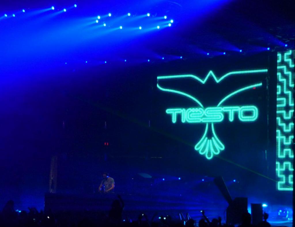 145 - CowPalace Tiesto