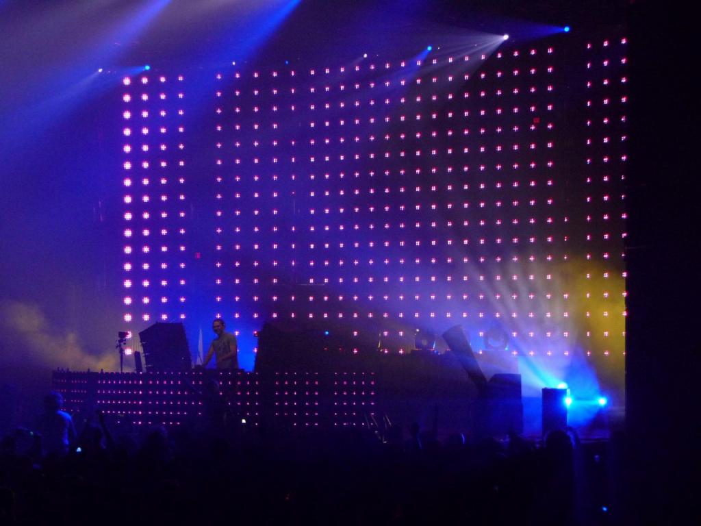 186 - CowPalace Tiesto