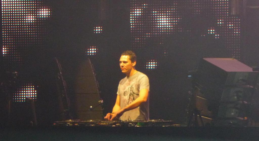 199 - CowPalace Tiesto