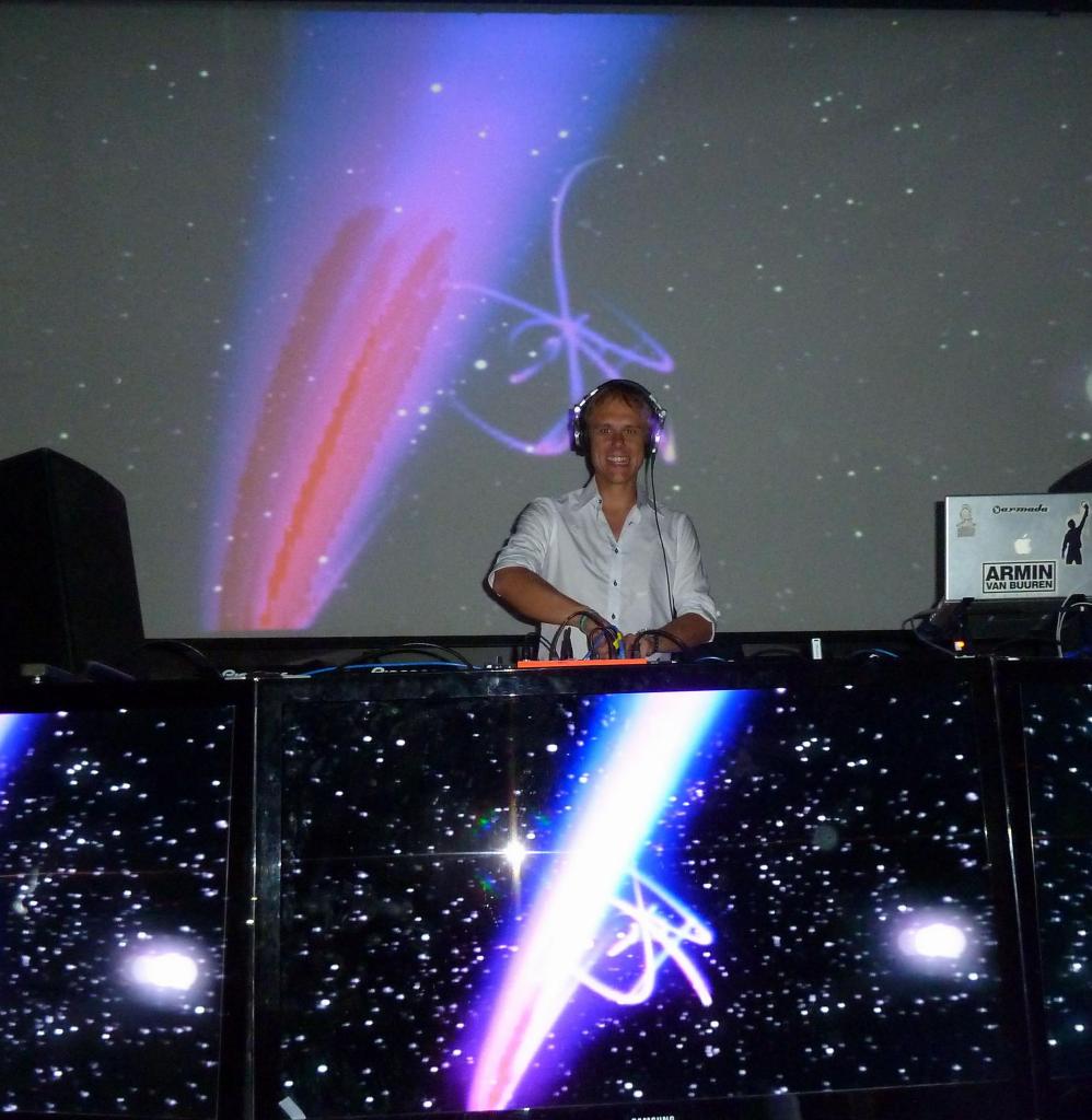 242 - Armin Van Buuren RubySkye