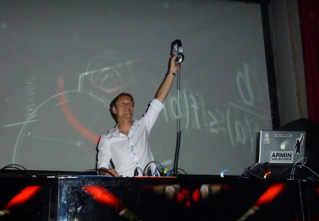 276 - Armin Van Buuren RubySkye