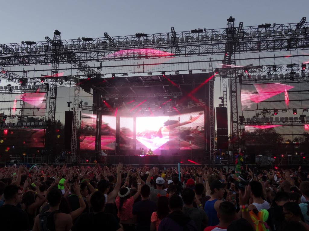 110 - 20130929 Shoreline Beyond Wonderland