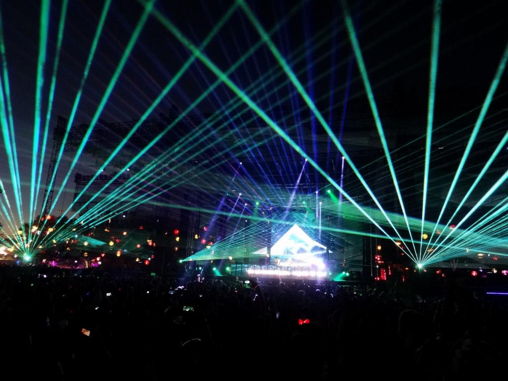 136 - 20130929 Shoreline Beyond Wonderland