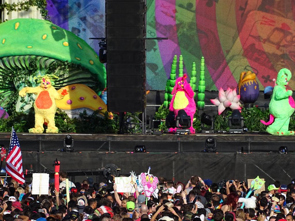 127 - 20140920 Shoreline Beyond Wonderland Day1