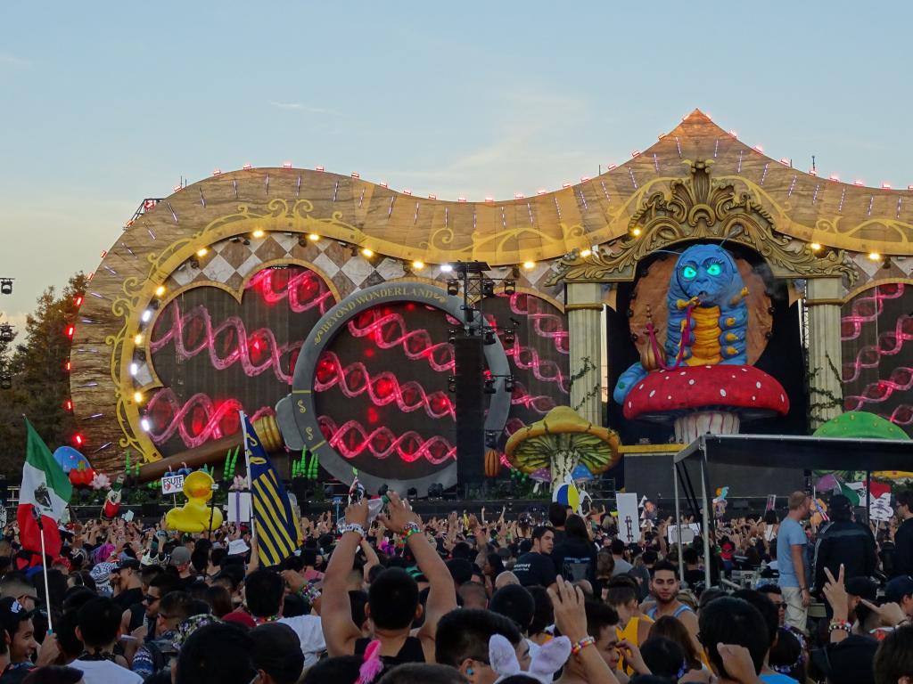 133 - 20140920 Shoreline Beyond Wonderland Day1