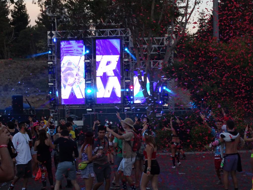 136 - 20140920 Shoreline Beyond Wonderland Day1