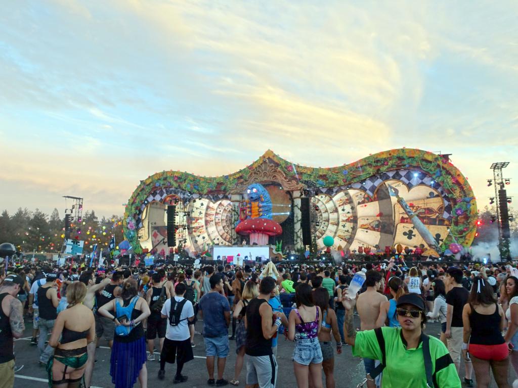 142 - 20150927 Shoreline Beyond Wonderland
