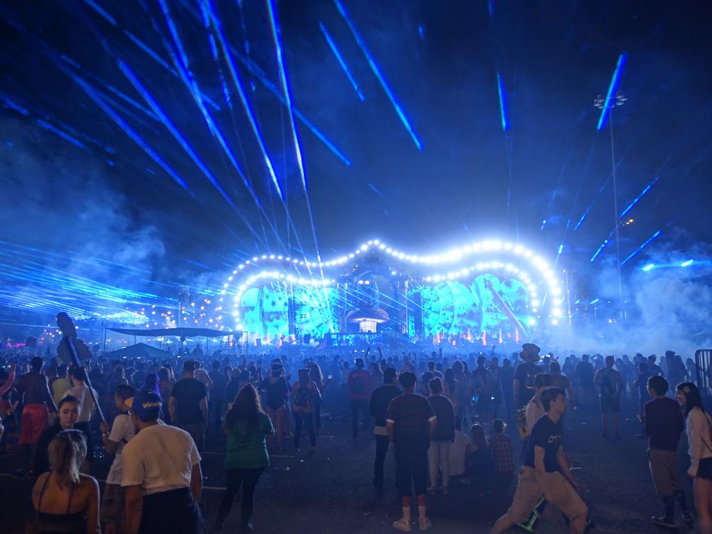 194 - 20150927 Shoreline Beyond Wonderland