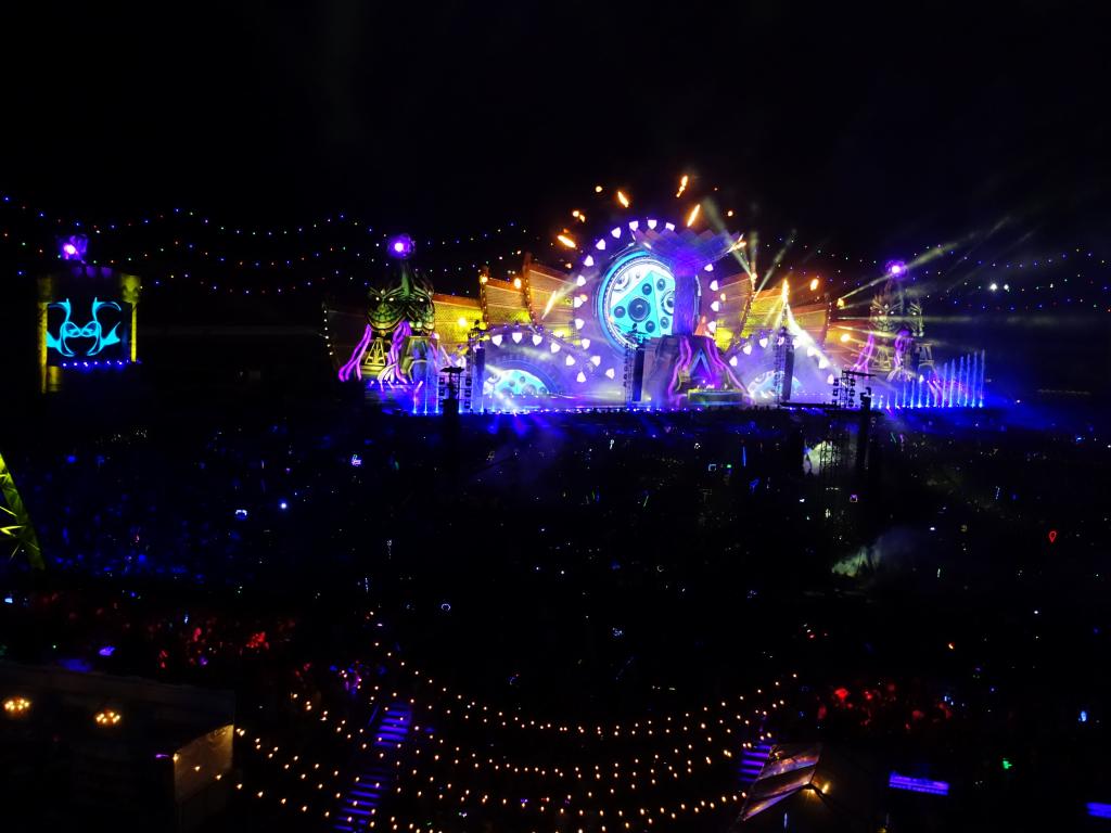 2093 - 20160617 EDC Vegas Day2