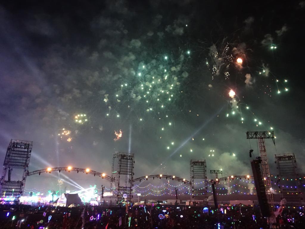 2143 - 20160617 EDC Vegas Day2