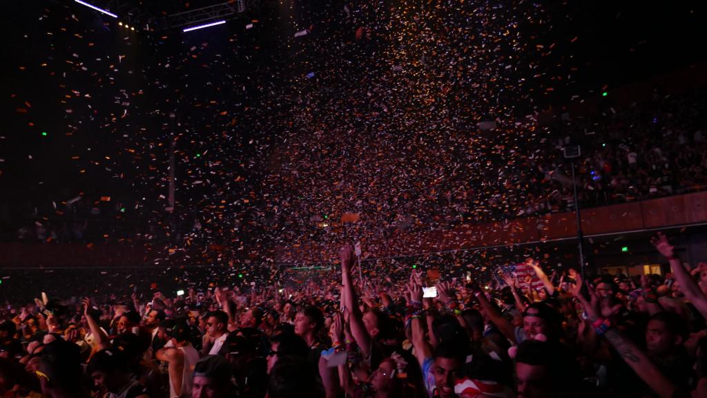 716 - 20170527 Dreamstate Crowd