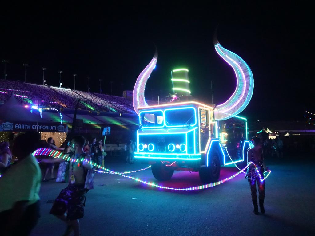 4010 - EDC Art Cars